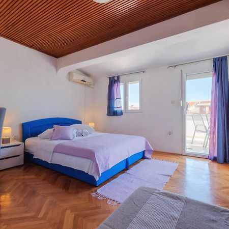 Perica Apartment And Perica Room With Separate Entrance Zadar Eksteriør bilde