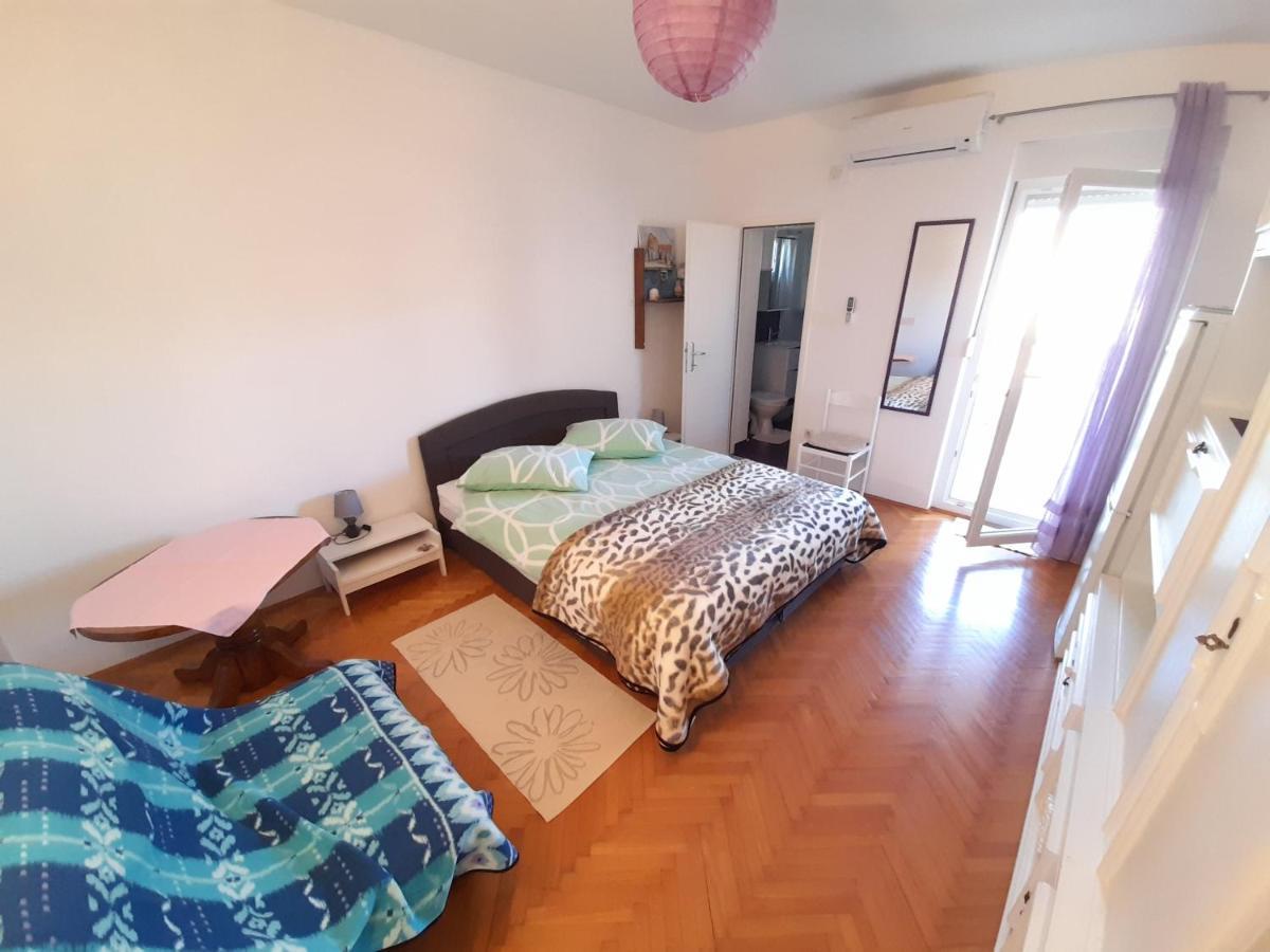 Perica Apartment And Perica Room With Separate Entrance Zadar Eksteriør bilde