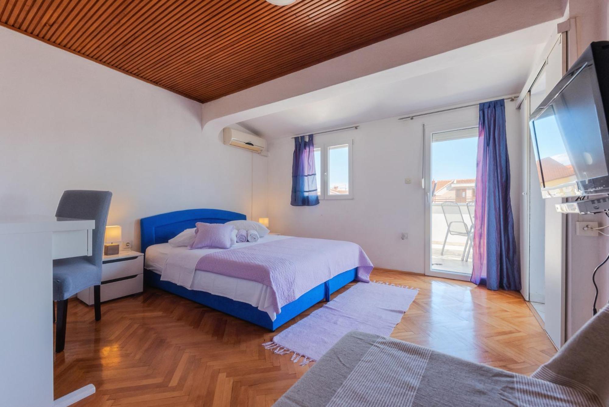 Perica Apartment And Perica Room With Separate Entrance Zadar Eksteriør bilde