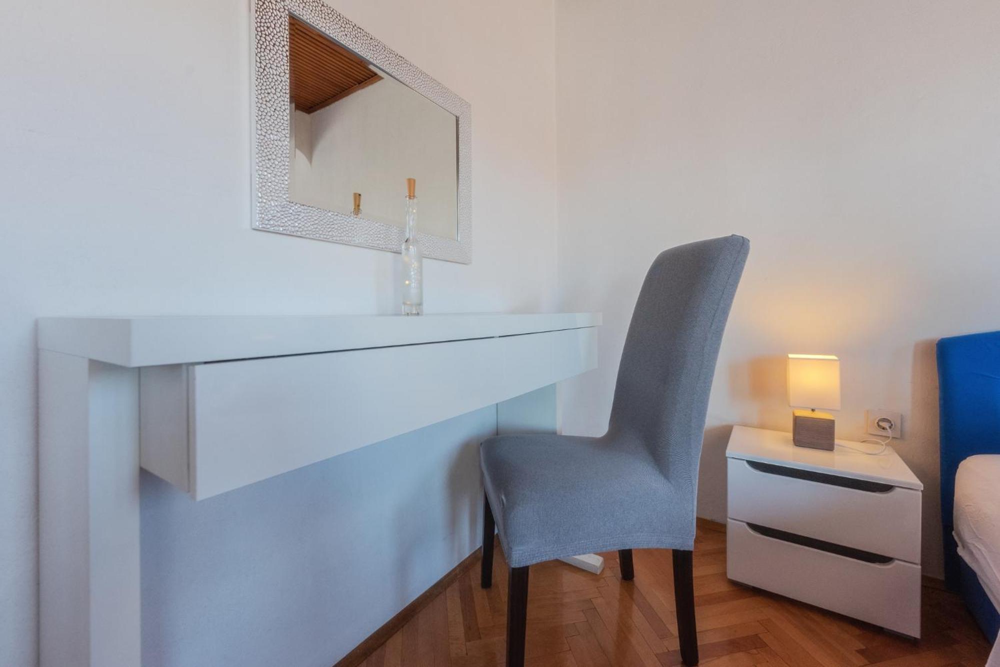 Perica Apartment And Perica Room With Separate Entrance Zadar Eksteriør bilde