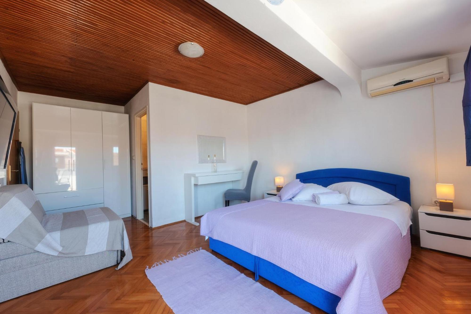 Perica Apartment And Perica Room With Separate Entrance Zadar Eksteriør bilde
